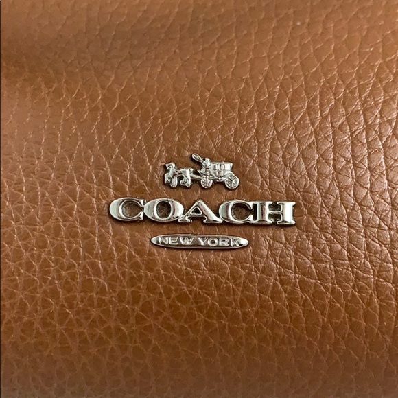 Coach Brooklyn Carryall 28 in Fatigue (Dark Tan) - Picture 3 of 8